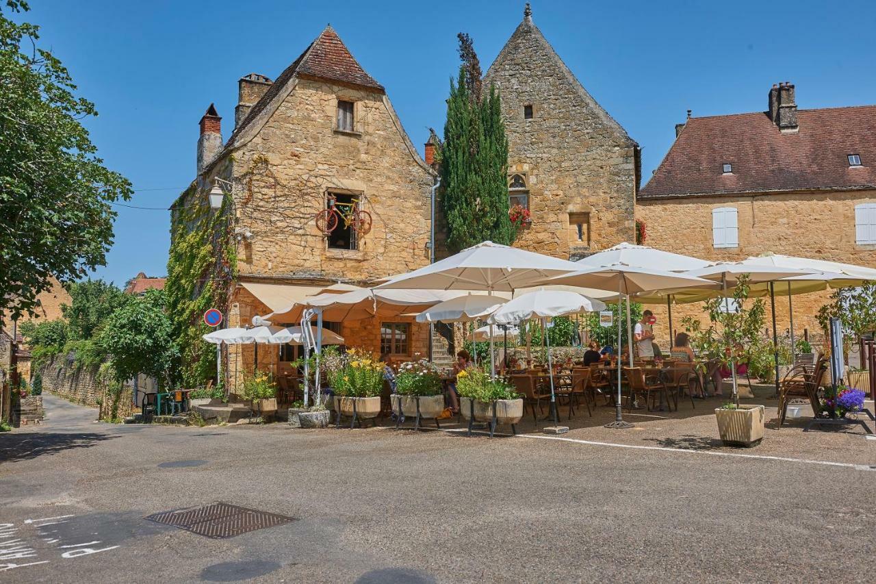 Village De Montmarsis Gourdon-en-quercy Eksteriør billede