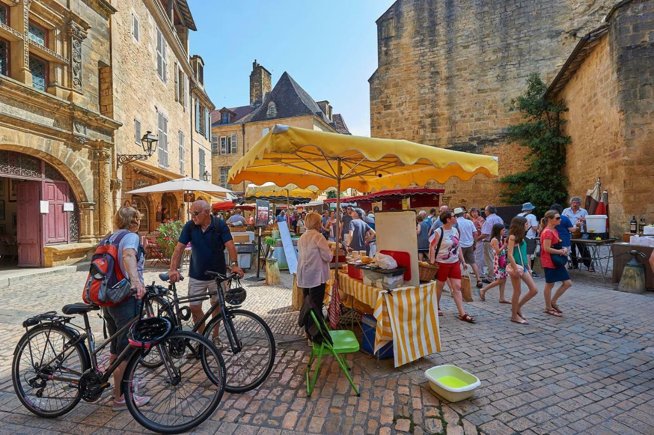 Village De Montmarsis Gourdon-en-quercy Eksteriør billede